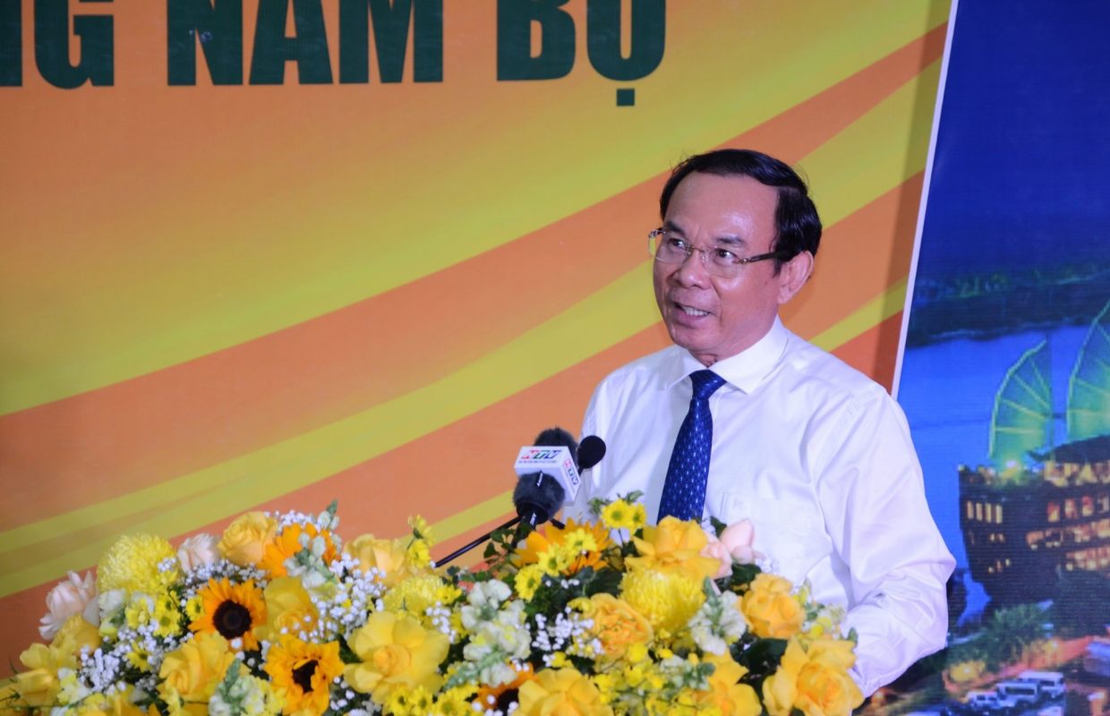 Đồng chí Nguyễn Văn Nên phát biểu tại Hội Nghị
